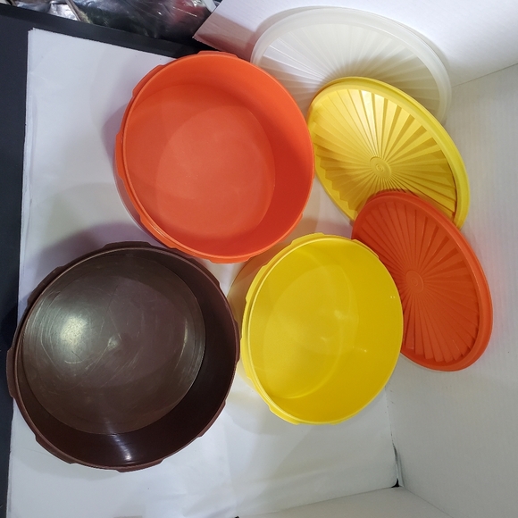 3 Round Tupperware Servalier Stacking Canister Sets 1 Brown 1 Orange 1 Yellow - Picture 3 of 13